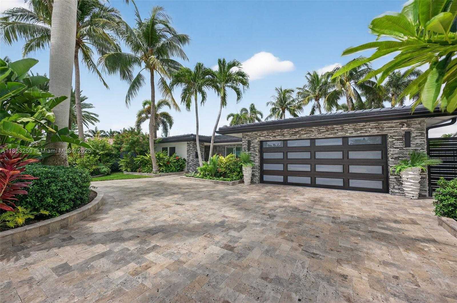 Small Image of 2131 NORTH EAST 15TH TER, Wilton Manors Number 90