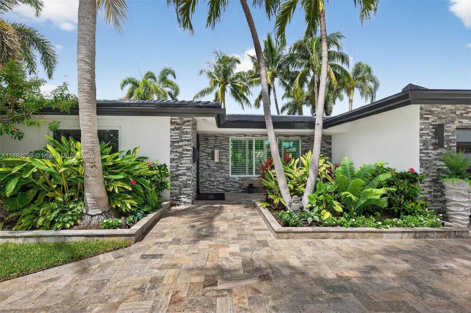 Small Image of 2131 NORTH EAST 15TH TER, Wilton Manors Number 95
