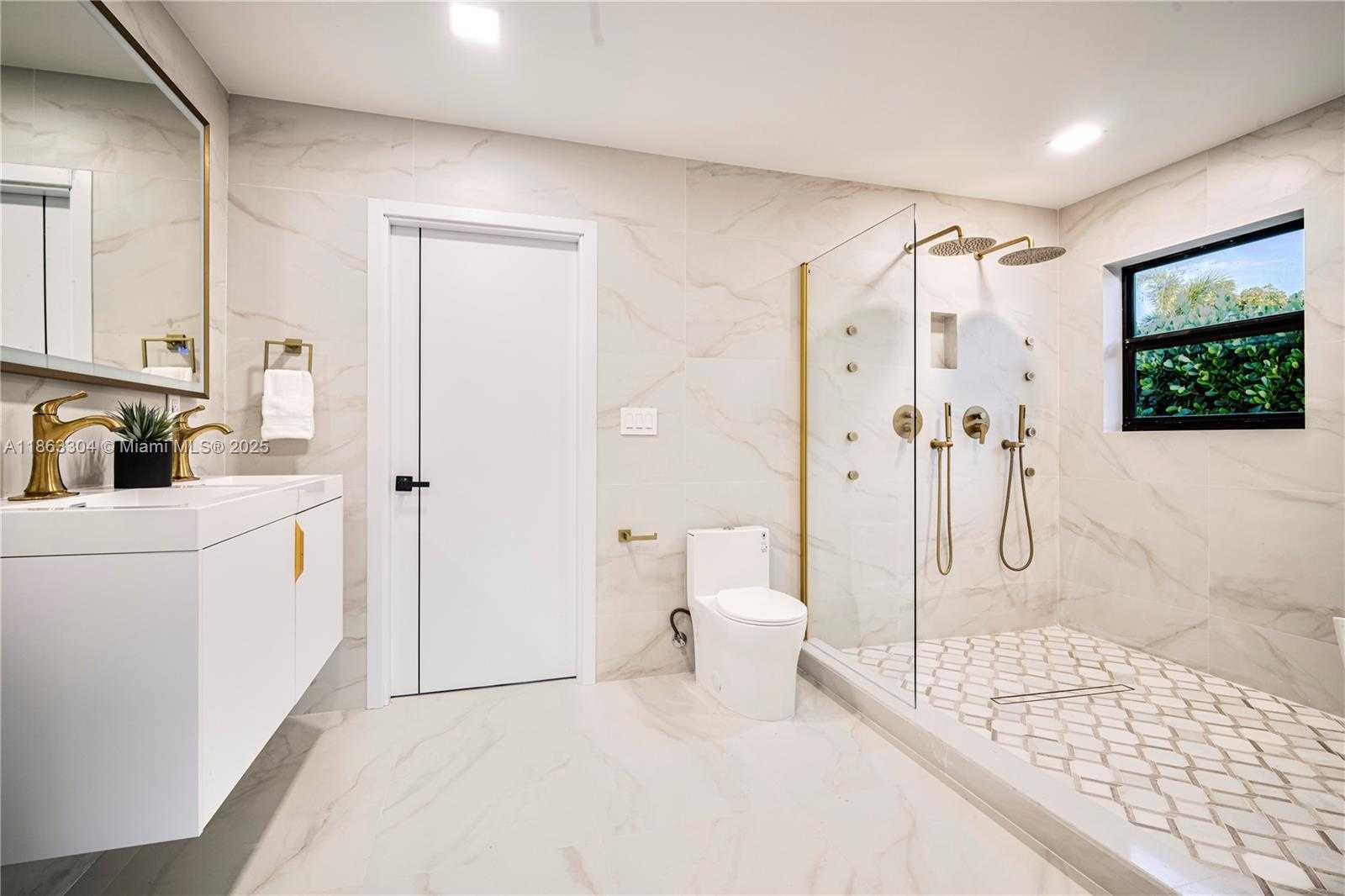 Small Image of 5561 NORTH EAST 28TH AVE, Fort Lauderdale Number 23