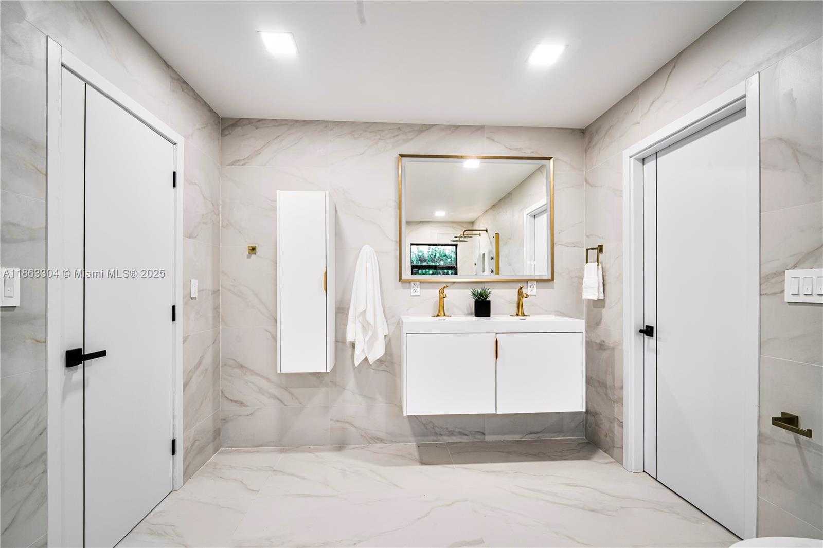 Small Image of 5561 NORTH EAST 28TH AVE, Fort Lauderdale Number 25