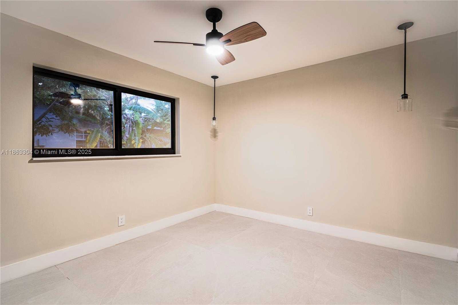 Small Image of 5561 NORTH EAST 28TH AVE, Fort Lauderdale Number 36