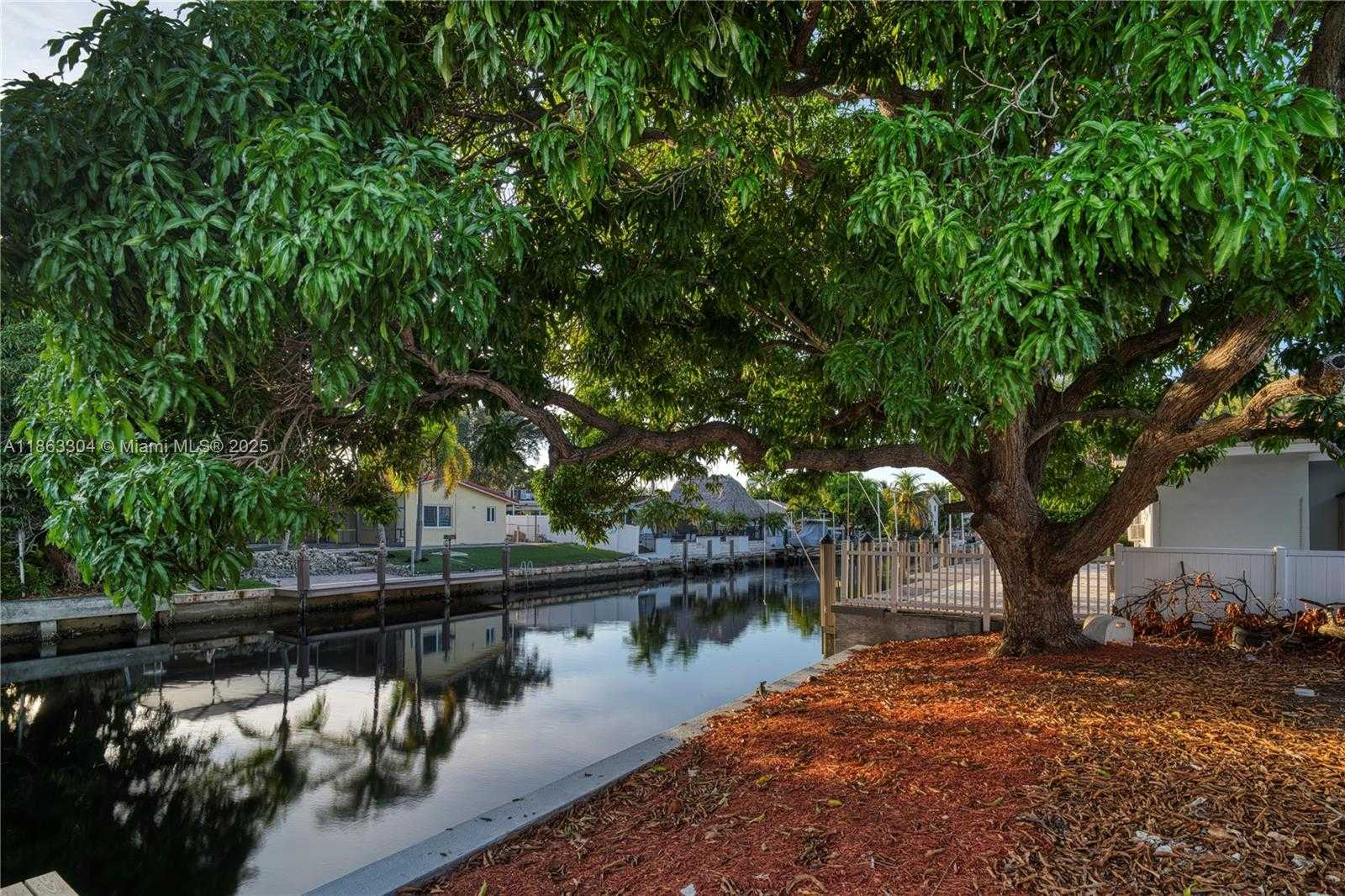 Small Image of 5561 NORTH EAST 28TH AVE, Fort Lauderdale Number 44