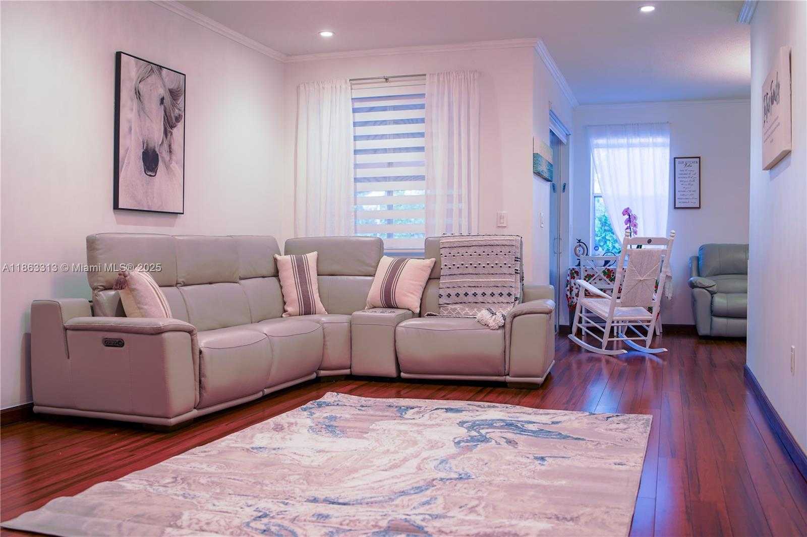 Small Image of 16368 SOUTH WEST 43RD TER, Kendall Number 17