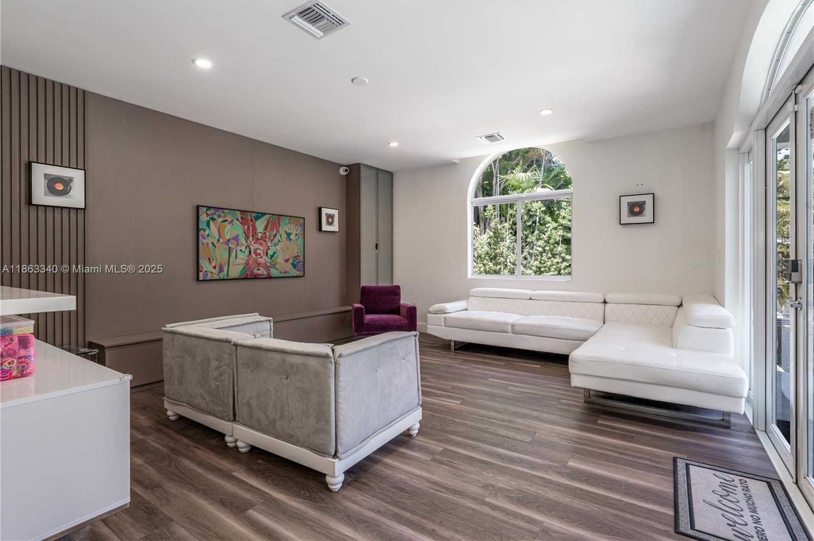 Small Image of 5978 ALTON RD, Miami Beach Number 14