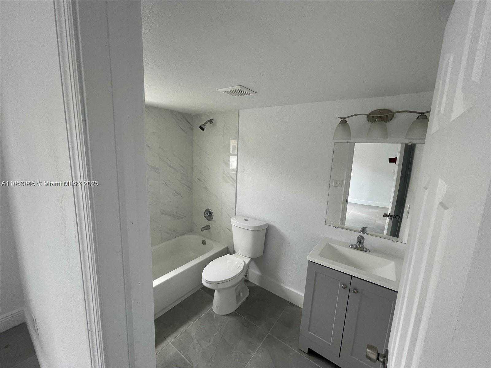 Small Image of 508 EAST 40TH ST, Hialeah Number 4