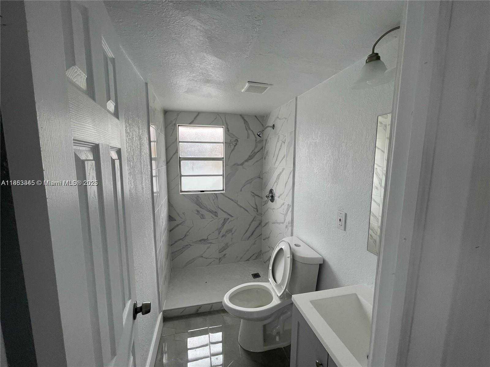 Small Image of 508 EAST 40TH ST, Hialeah Number 5