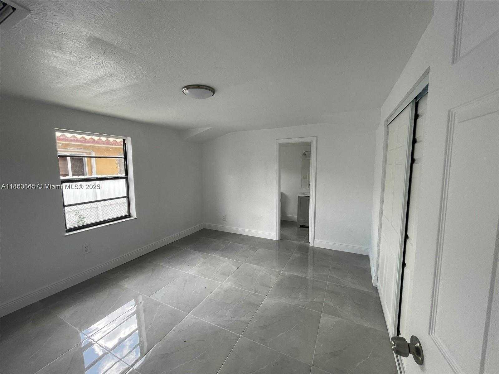 Small Image of 508 EAST 40TH ST, Hialeah Number 7