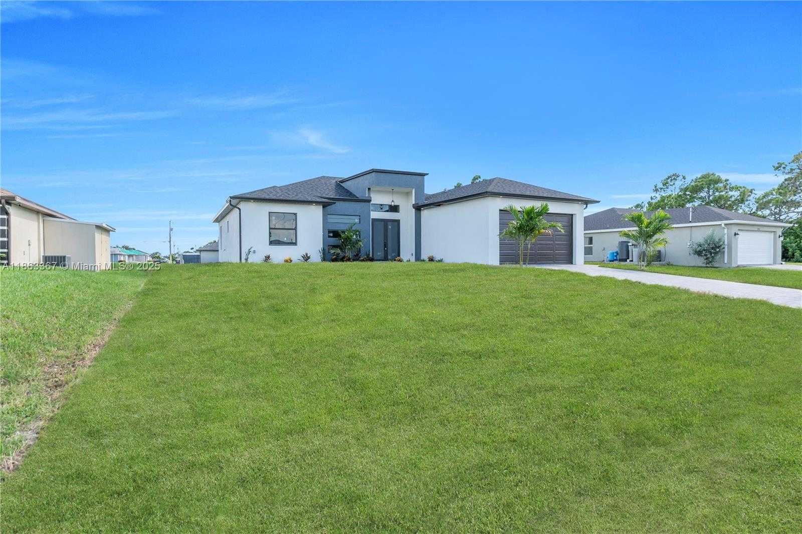 Small Image of 2318 NORTH WEST 30TH TER, Cape Coral Number 12