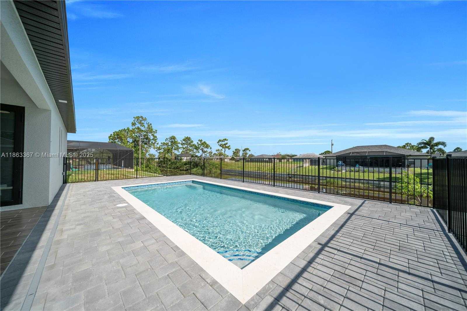 Small Image of 2318 NORTH WEST 30TH TER, Cape Coral Number 4