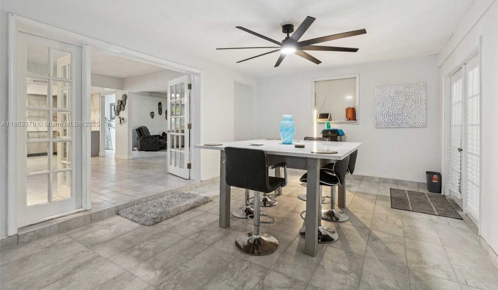 Small Image of 2441 SOUTH WEST 43RD AVE, Fort Lauderdale Number 17