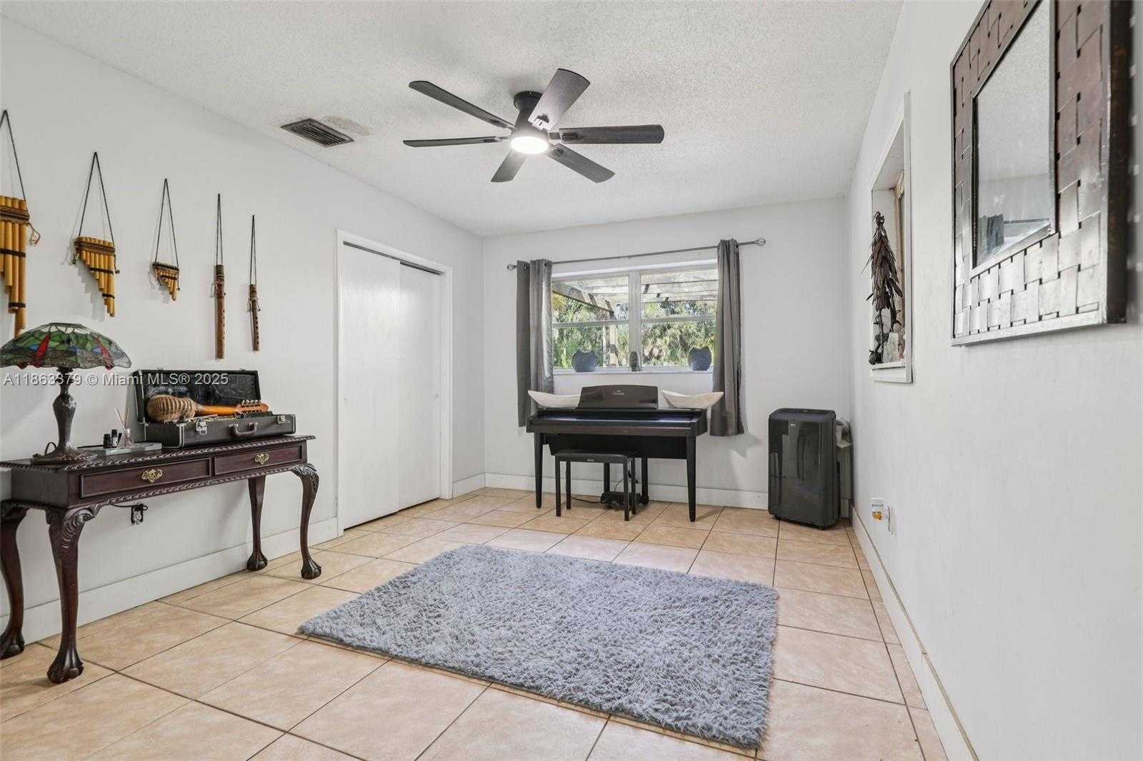 Small Image of 2441 SOUTH WEST 43RD AVE, Fort Lauderdale Number 19