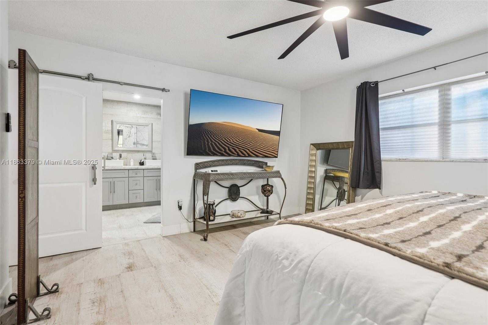 Small Image of 2441 SOUTH WEST 43RD AVE, Fort Lauderdale Number 25