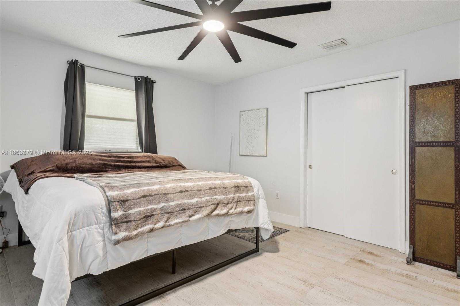 Small Image of 2441 SOUTH WEST 43RD AVE, Fort Lauderdale Number 26