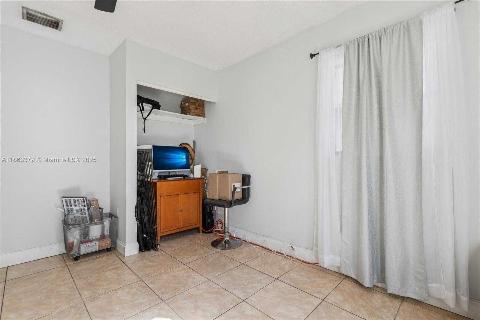Small Image of 2441 SOUTH WEST 43RD AVE, Fort Lauderdale Number 35