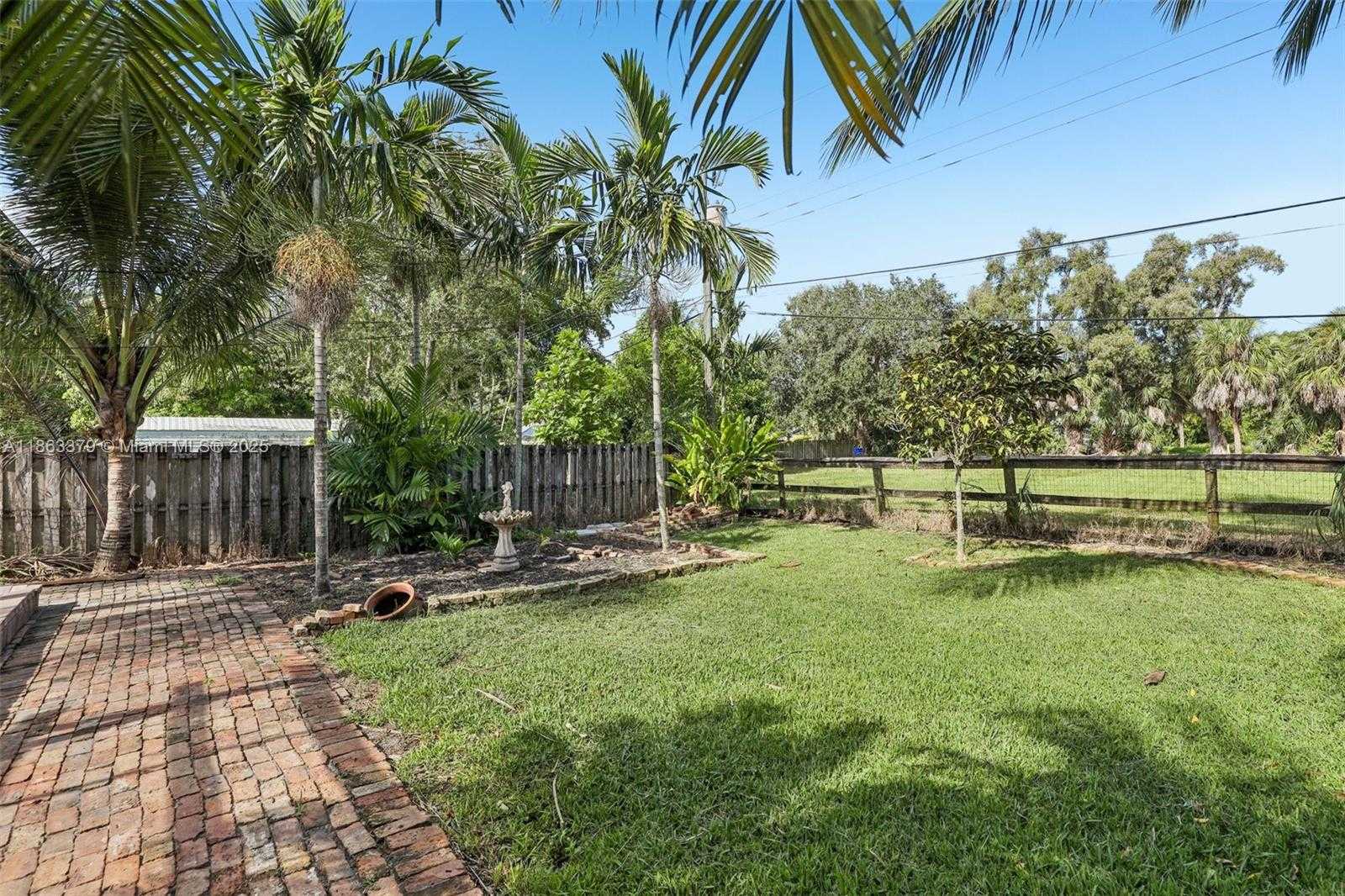 Small Image of 2441 SOUTH WEST 43RD AVE, Fort Lauderdale Number 39