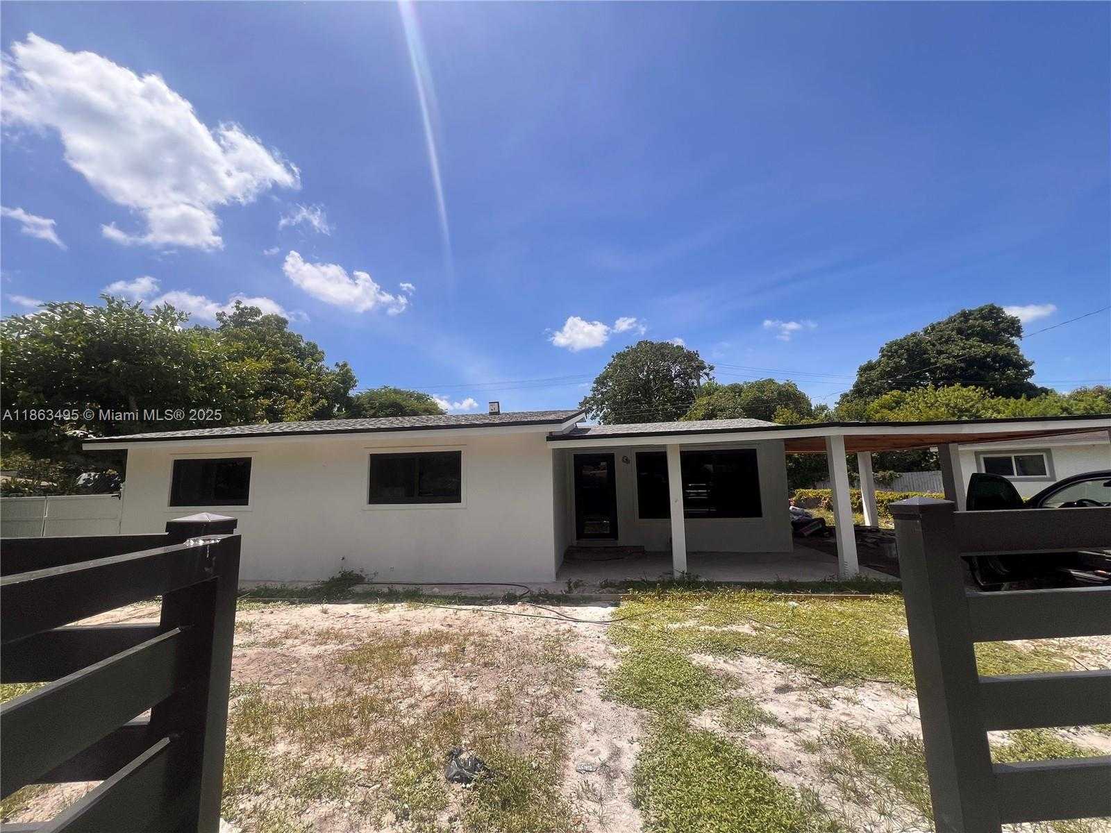 Small Image of 1212 NORTH WEST 15TH ST, Fort Lauderdale Number 2