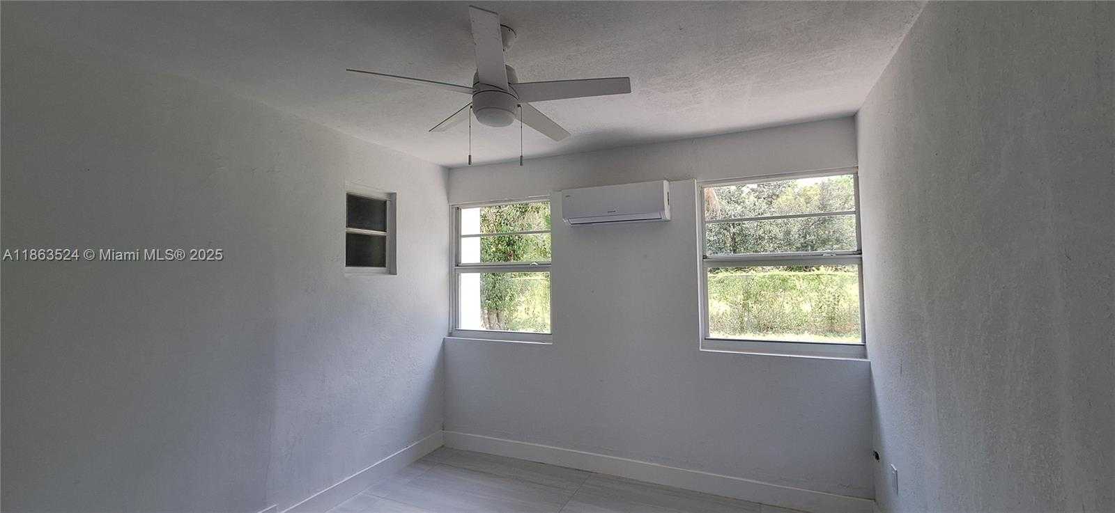 Small Image of 8436 SOUTHAMPTON DR, Miramar Number 12
