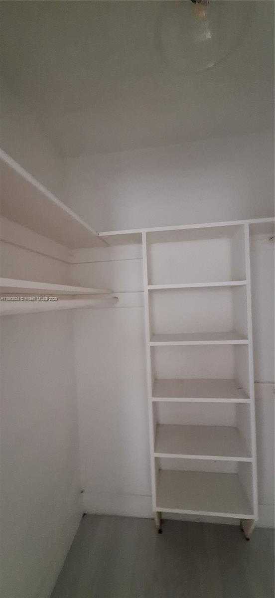 Small Image of 8436 SOUTHAMPTON DR, Miramar Number 9