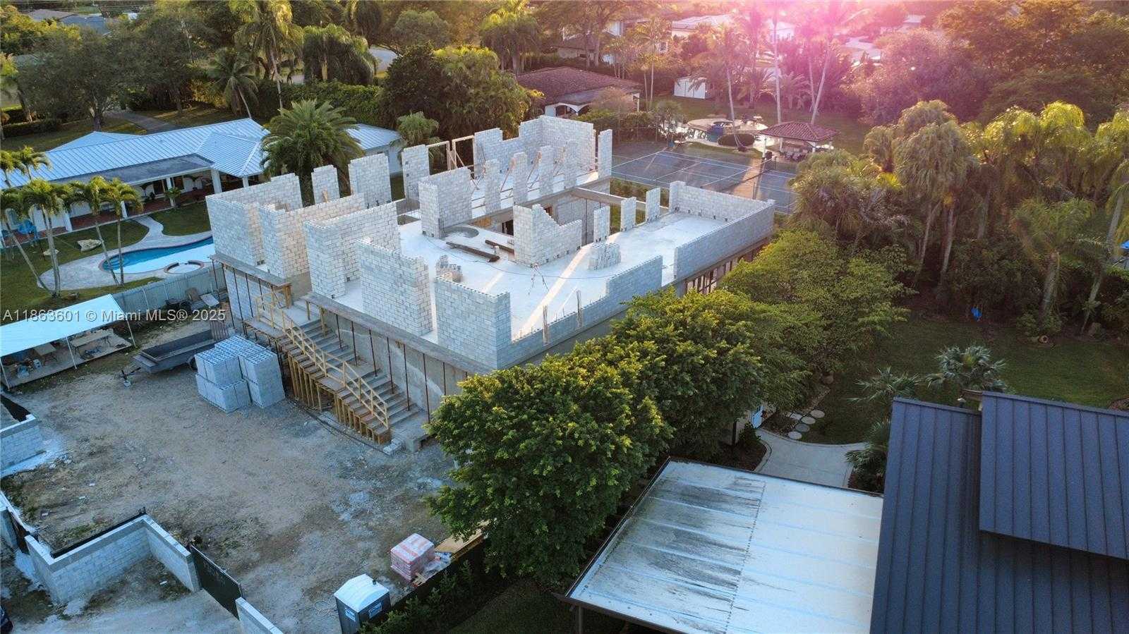 Small Image of 13050 SOUTH WEST 103 AVE, Miami Number 13