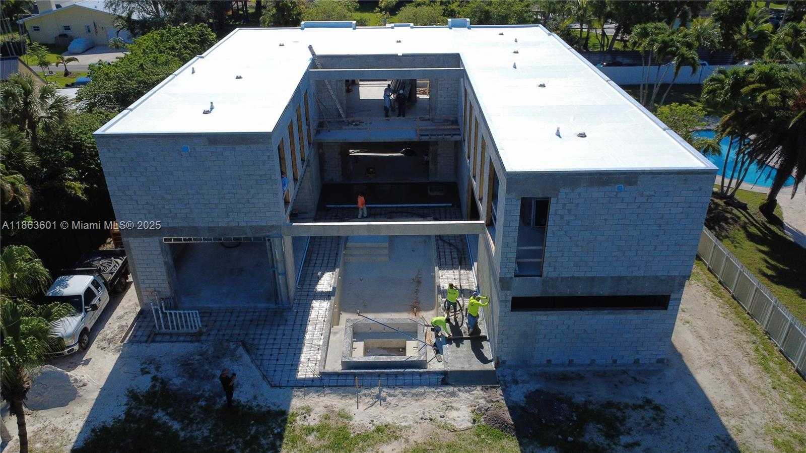 Small Image of 13050 SOUTH WEST 103 AVE, Miami Number 5