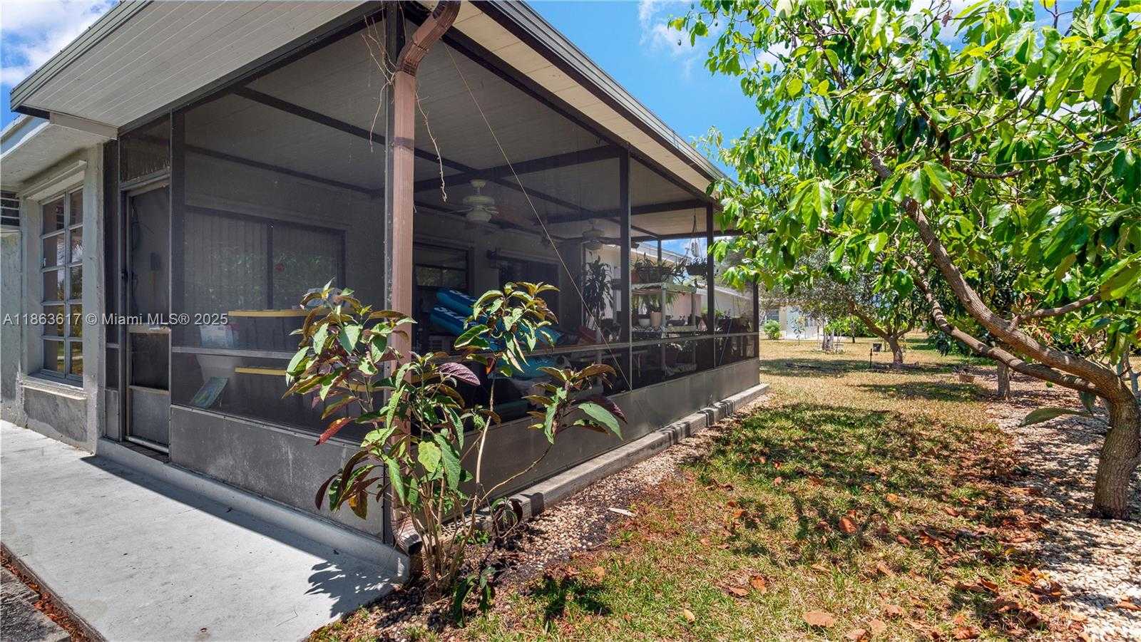 Small Image of 9404 NORTH WEST 70TH PL, Tamarac Number 18