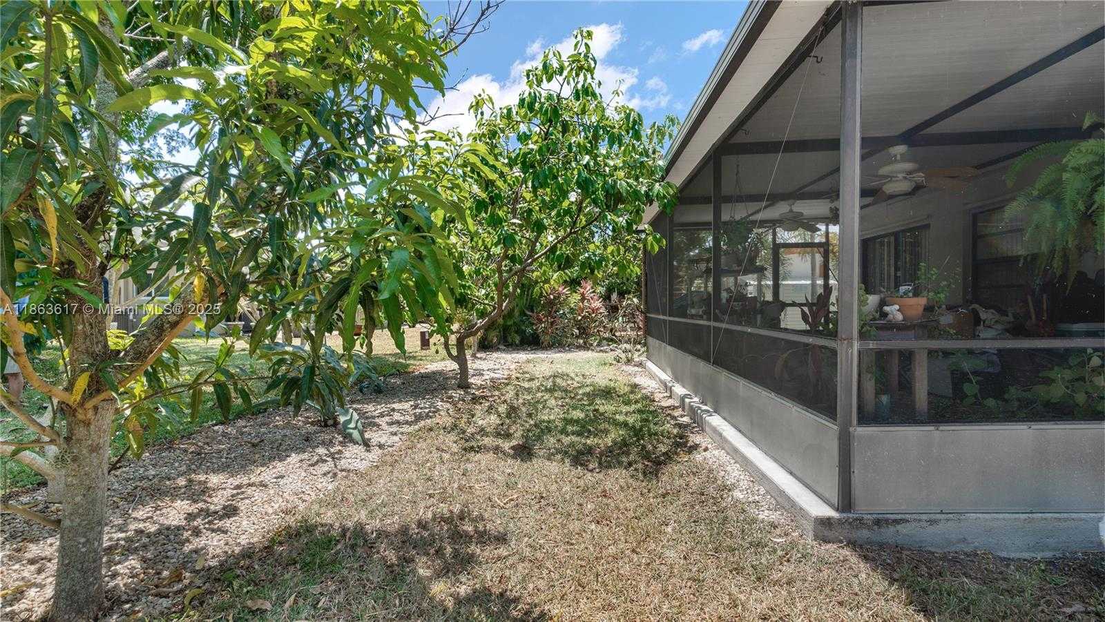 Small Image of 9404 NORTH WEST 70TH PL, Tamarac Number 19