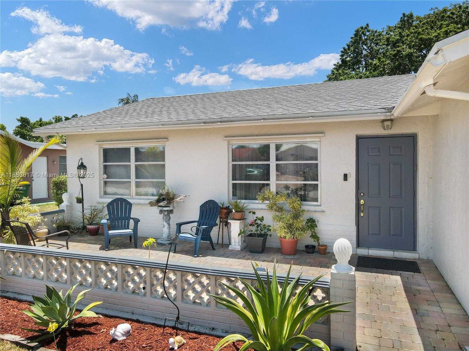 Small Image of 9404 NORTH WEST 70TH PL, Tamarac Number 20