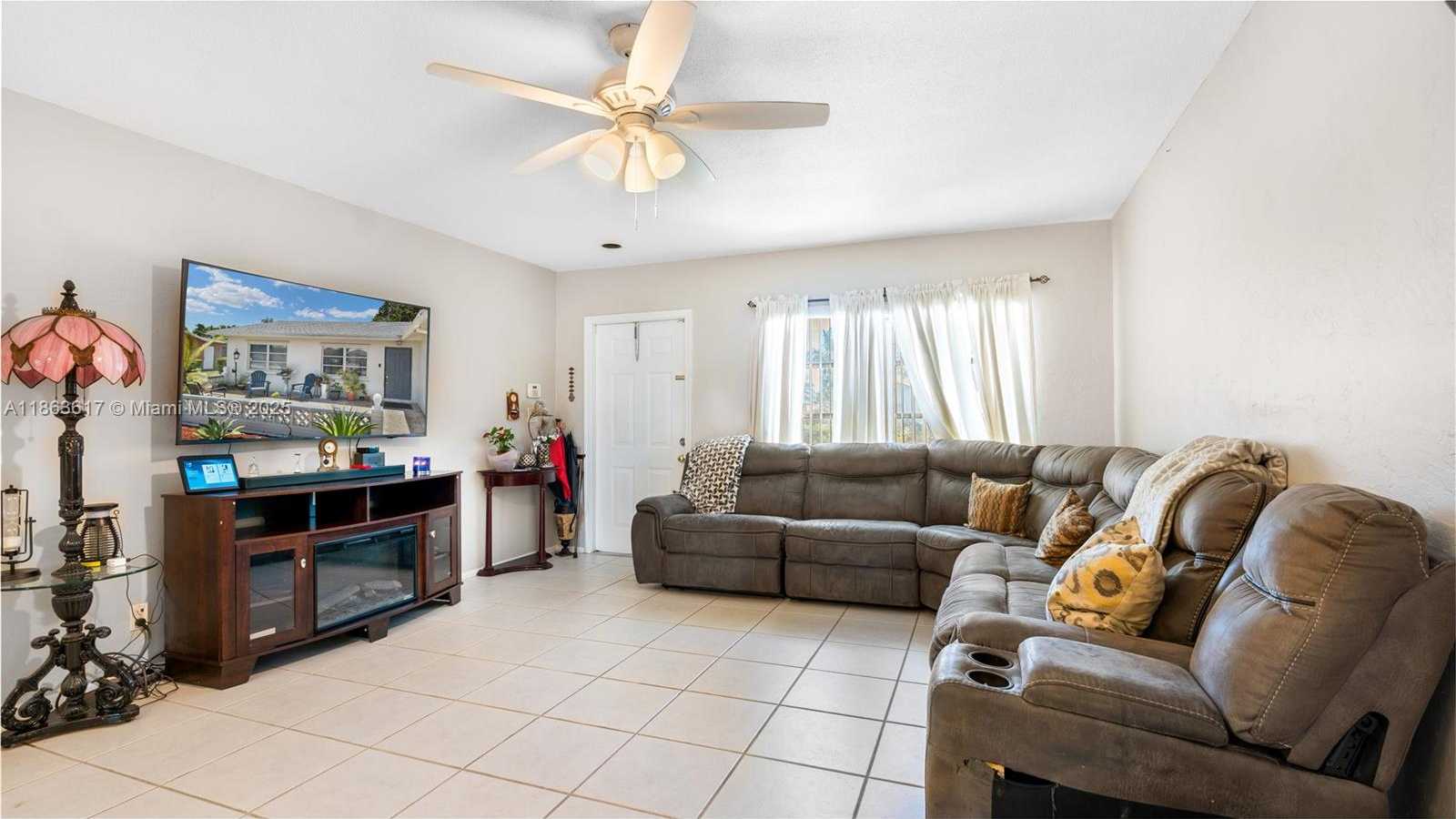 Small Image of 9404 NORTH WEST 70TH PL, Tamarac Number 3
