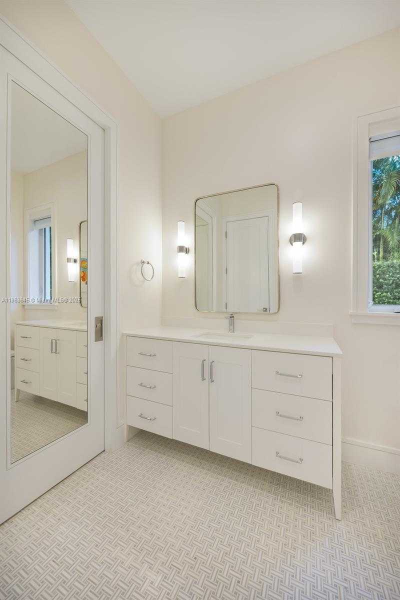 Small Image of 6460 SOUTH WEST 122ND ST, Pinecrest Number 15