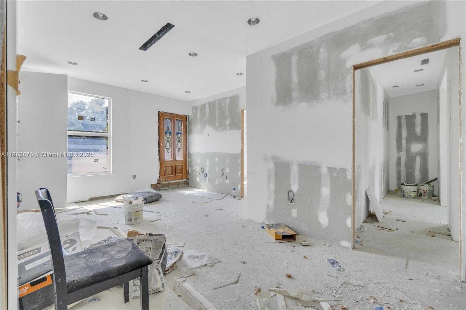 Small Image of 9655 BISCAYNE BLVD, Miami Shores Number 18