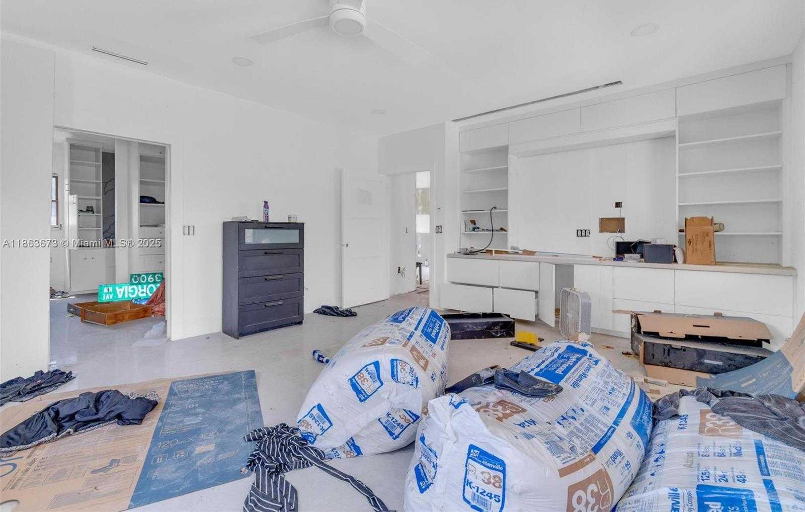 Small Image of 9655 BISCAYNE BLVD, Miami Shores Number 20