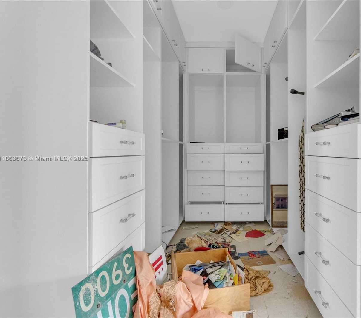 Small Image of 9655 BISCAYNE BLVD, Miami Shores Number 26