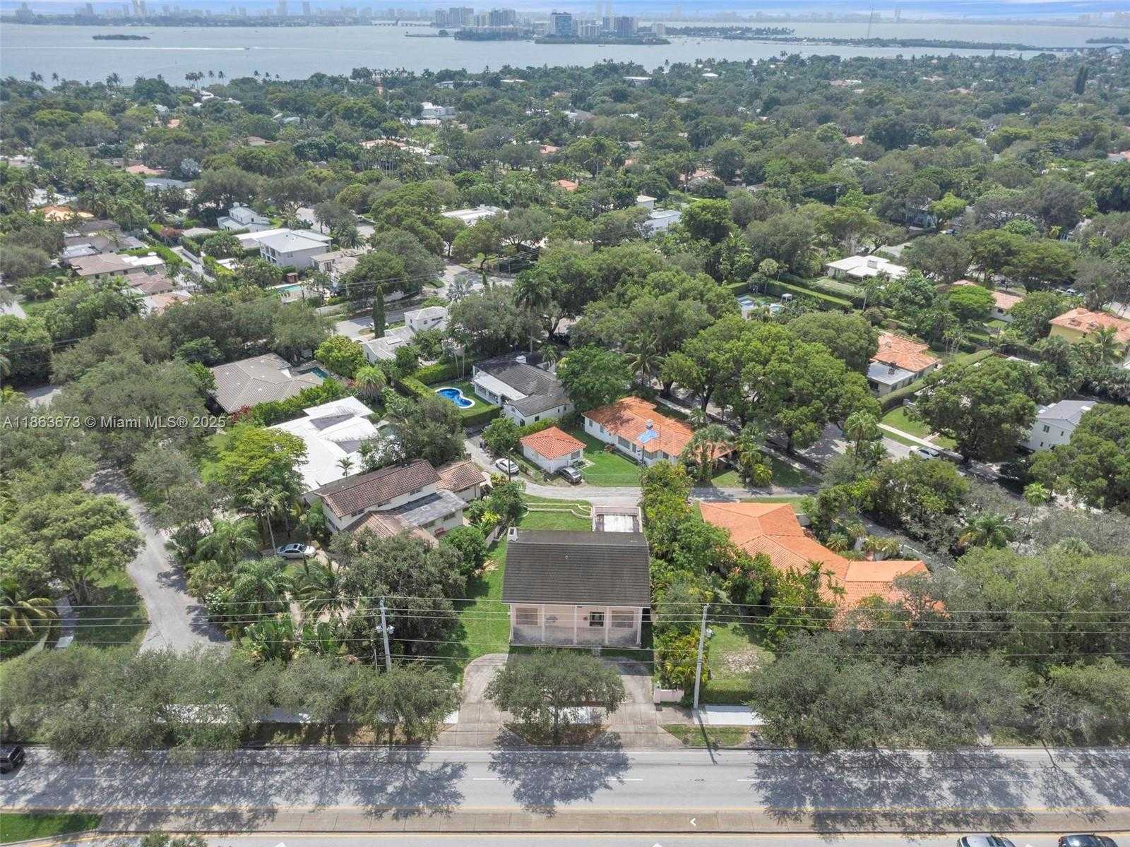 Small Image of 9655 BISCAYNE BLVD, Miami Shores Number 44