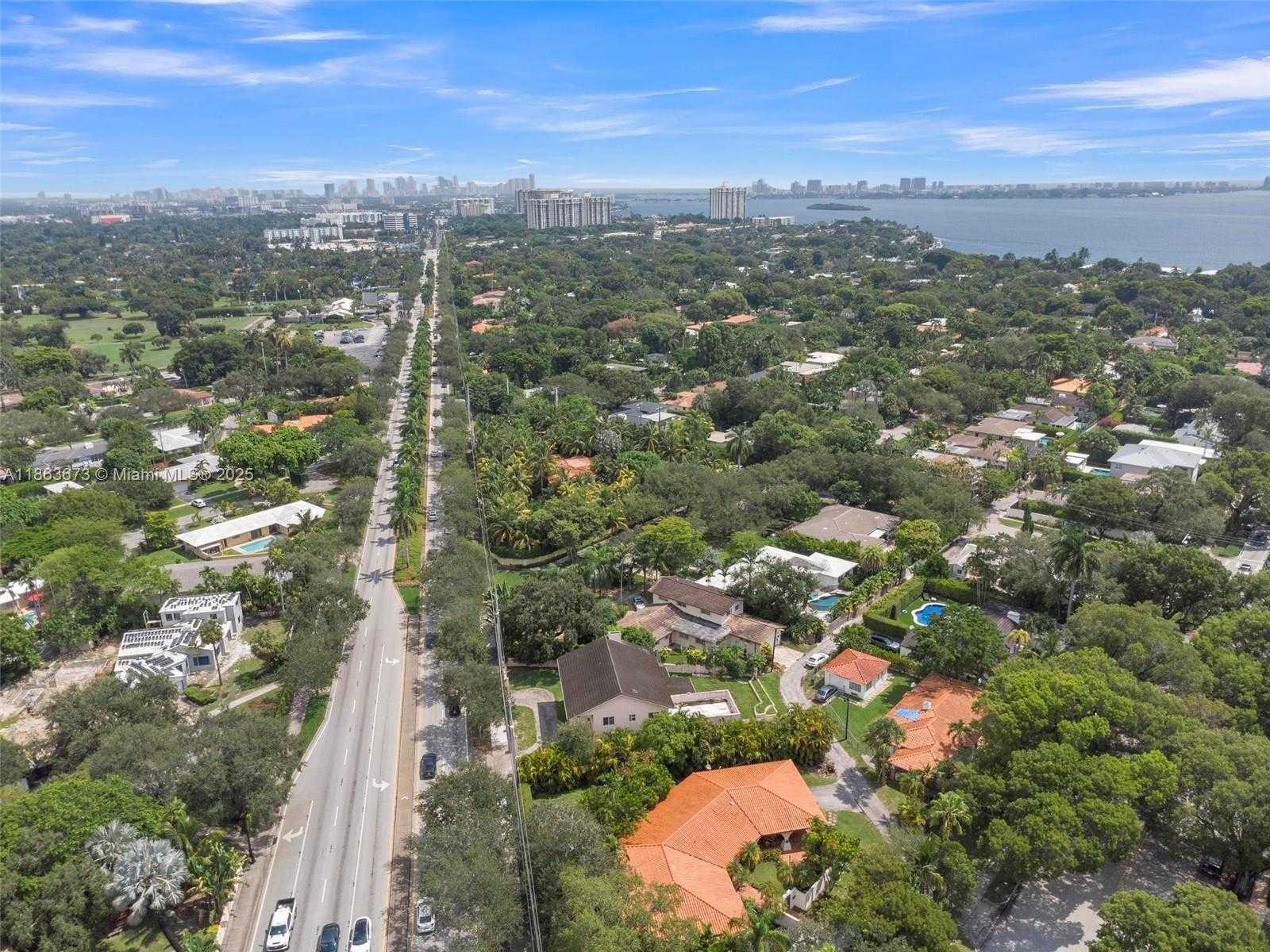 Small Image of 9655 BISCAYNE BLVD, Miami Shores Number 49