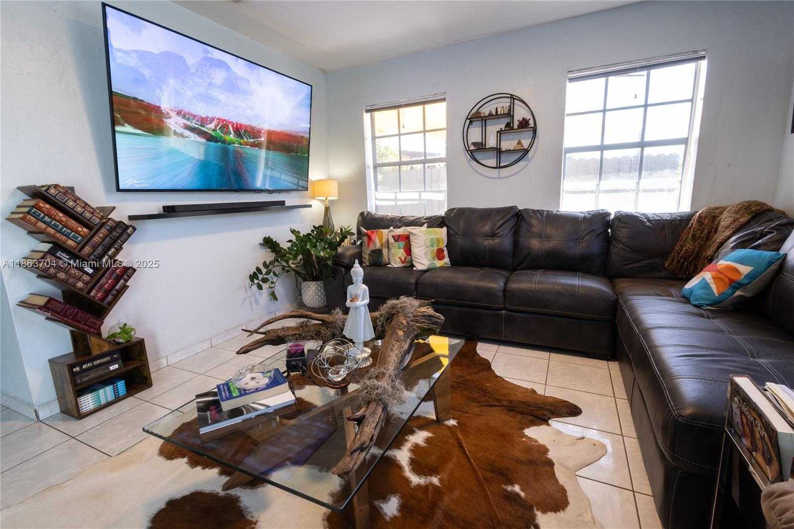 Small Image of 631 SOUTH EAST 3RD PL, Hialeah Number 10