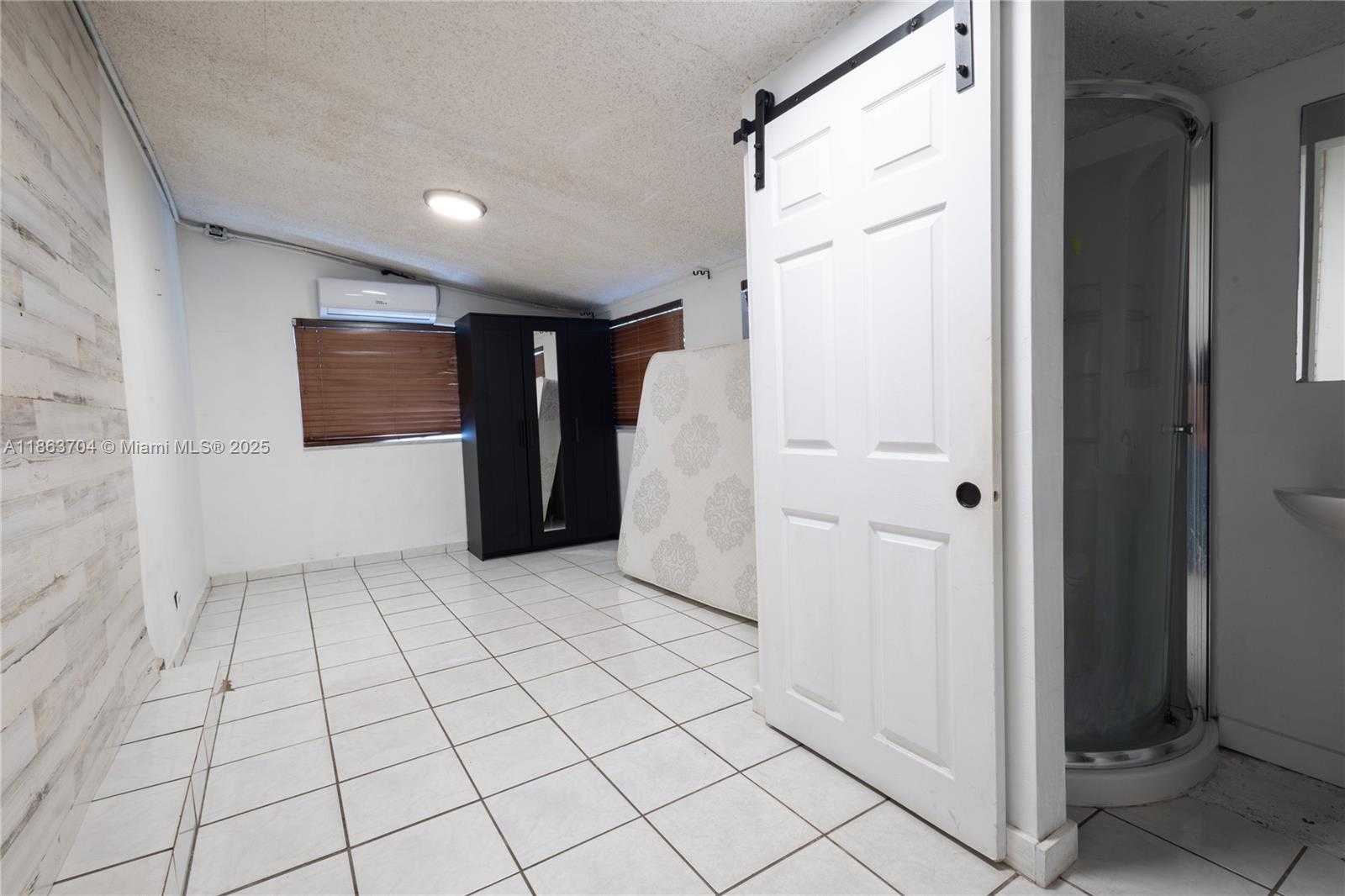 Small Image of 631 SOUTH EAST 3RD PL, Hialeah Number 6