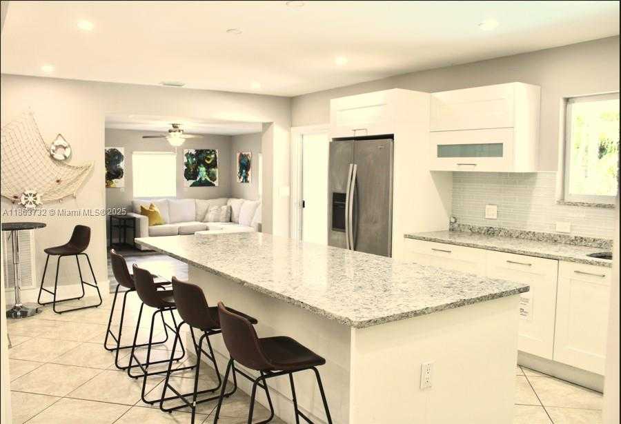 Small Image of 1301 NORTH EAST 42ND ST, Oakland Park Number 10