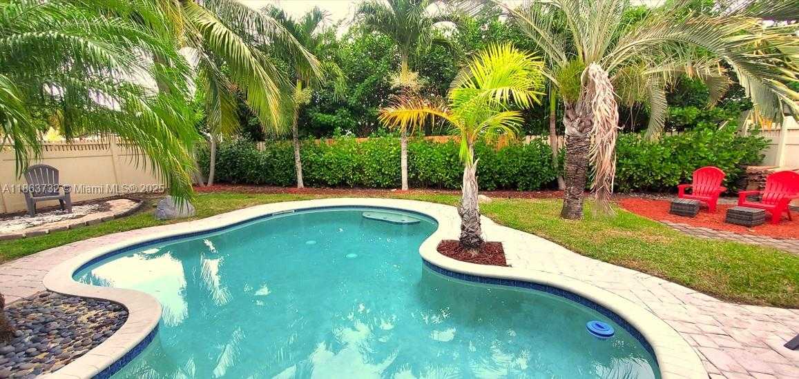 Small Image of 1301 NORTH EAST 42ND ST, Oakland Park Number 4