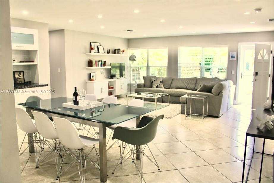 Small Image of 1301 NORTH EAST 42ND ST, Oakland Park Number 7