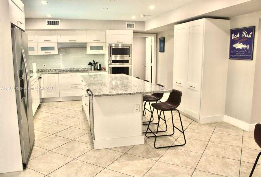 Small Image of 1301 NORTH EAST 42ND ST, Oakland Park Number 9