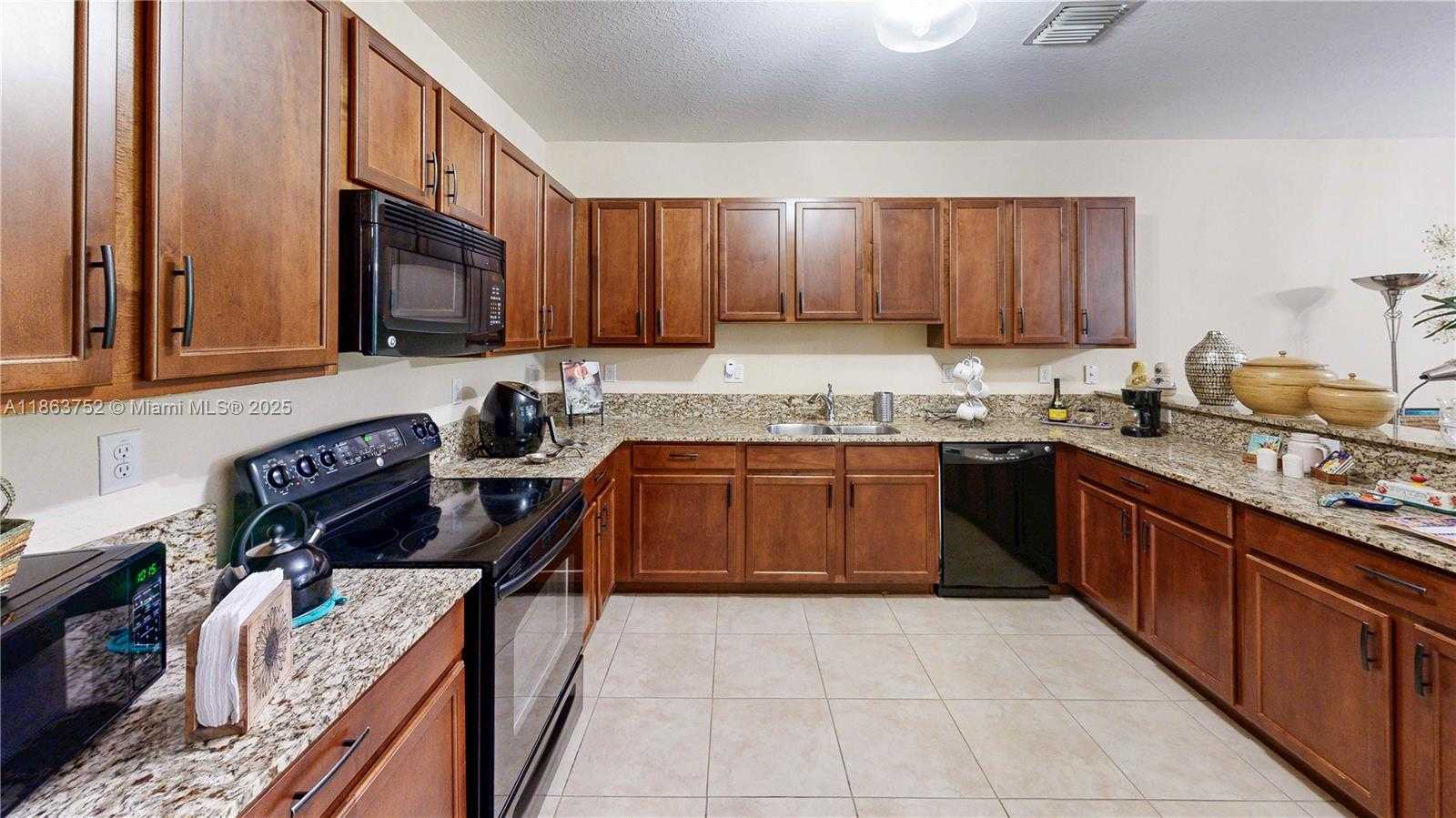 Small Image of 3090 SOUTH EAST 7TH CT, Homestead Number 21