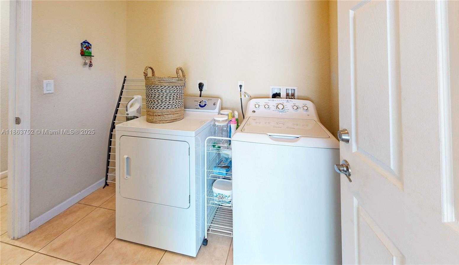 Small Image of 3090 SOUTH EAST 7TH CT, Homestead Number 36