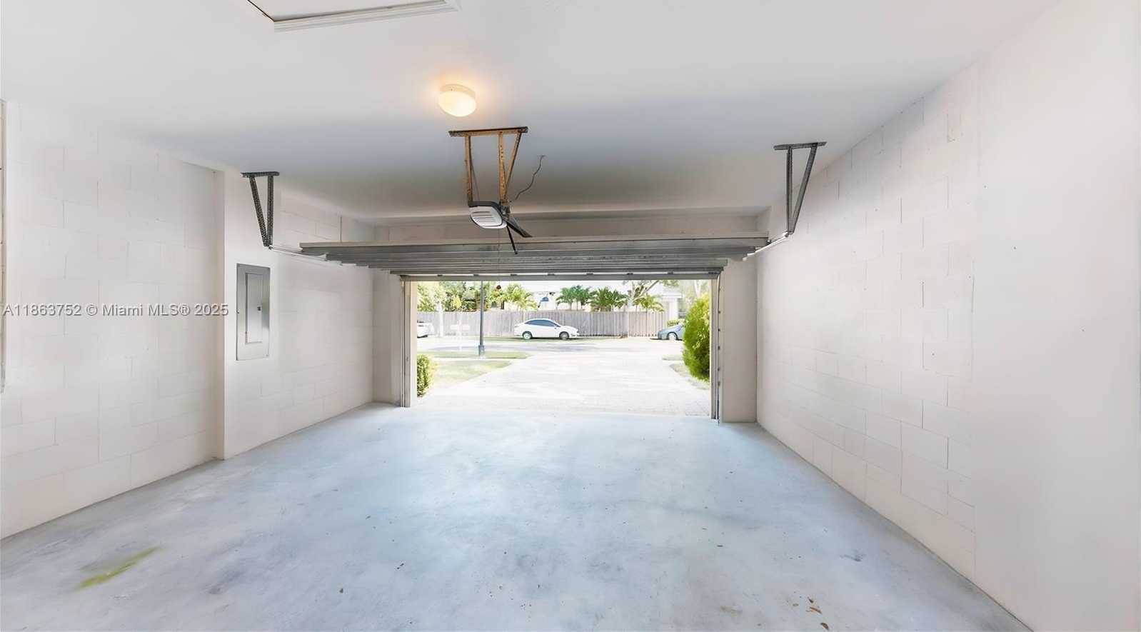 Small Image of 3090 SOUTH EAST 7TH CT, Homestead Number 38