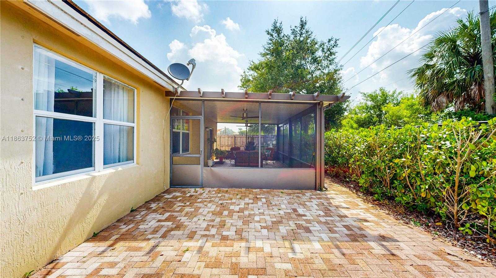 Small Image of 3090 SOUTH EAST 7TH CT, Homestead Number 45