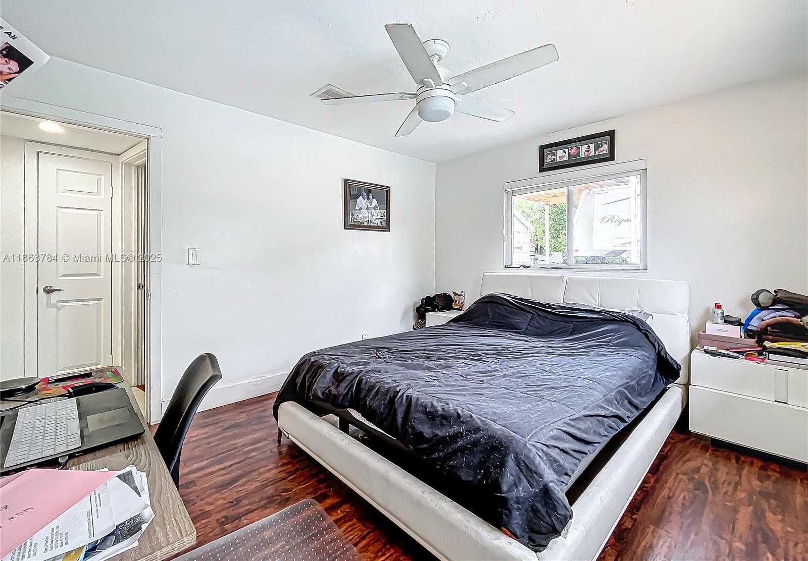 Small Image of 2610 SOUTH WEST 19TH ST, Fort Lauderdale Number 12