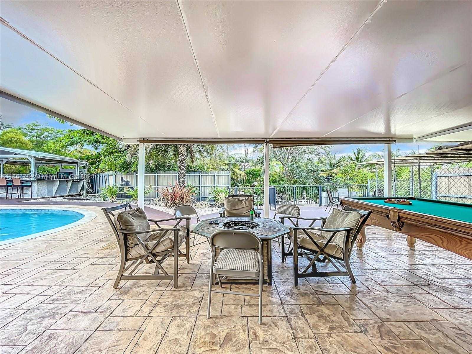 Small Image of 2610 SOUTH WEST 19TH ST, Fort Lauderdale Number 14