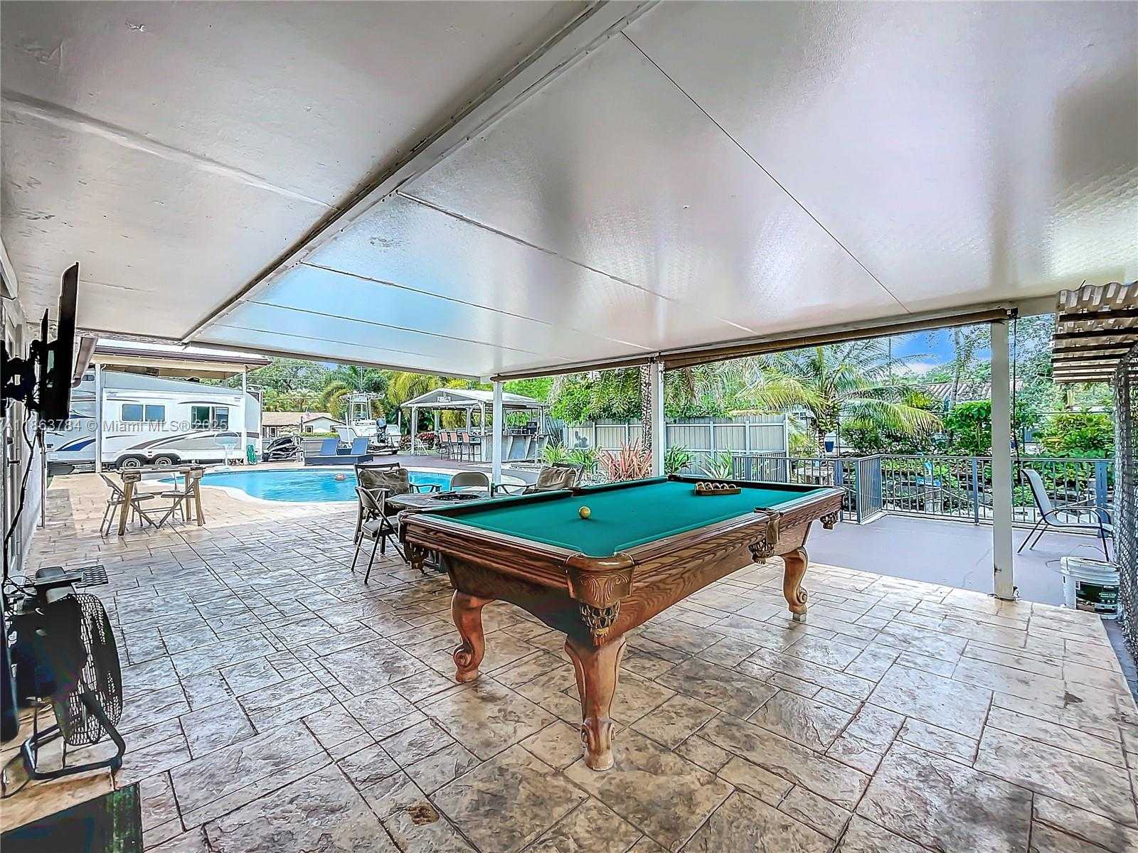Small Image of 2610 SOUTH WEST 19TH ST, Fort Lauderdale Number 15