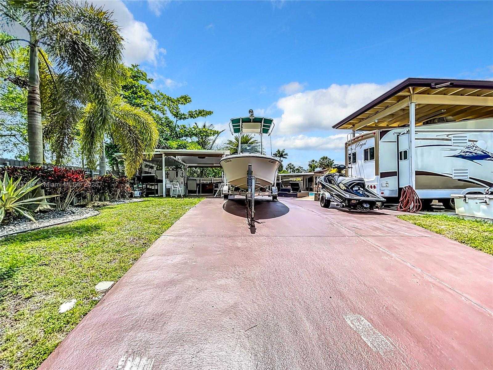 Small Image of 2610 SOUTH WEST 19TH ST, Fort Lauderdale Number 26