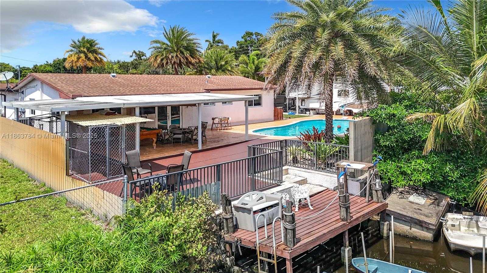 Small Image of 2610 SOUTH WEST 19TH ST, Fort Lauderdale Number 27