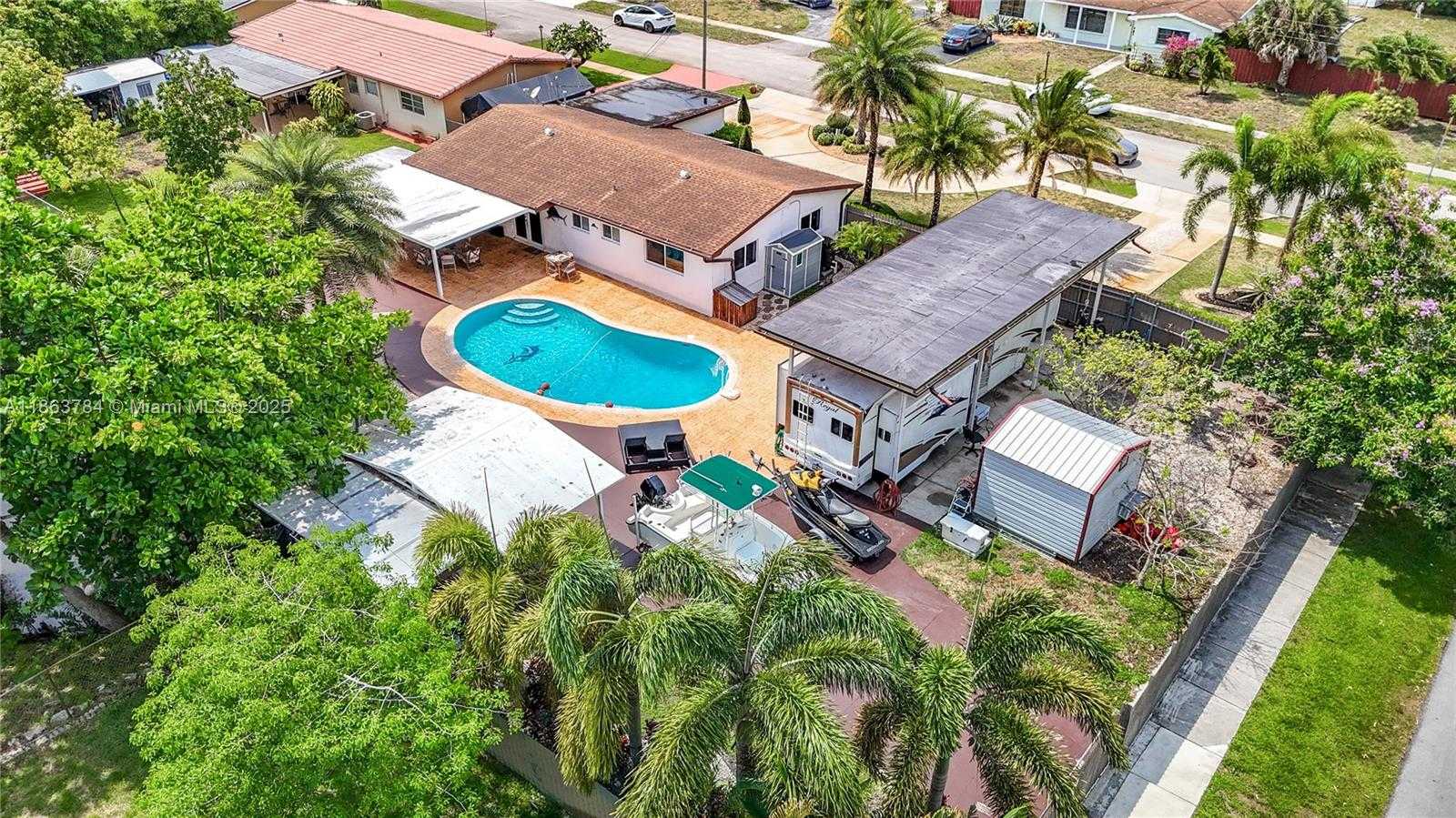 Small Image of 2610 SOUTH WEST 19TH ST, Fort Lauderdale Number 28